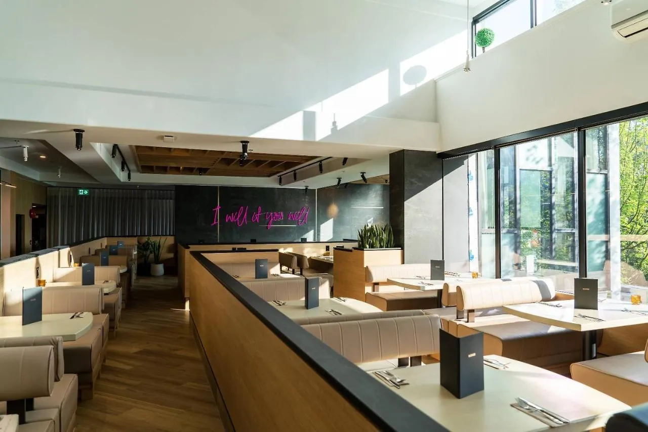 Sandman Hotel Vancouver Downtown
