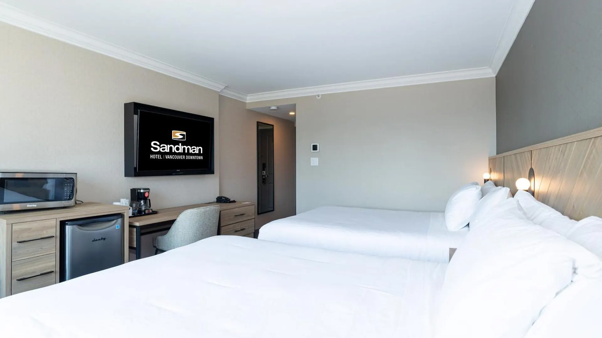 Sandman Hotel Vancouver Downtown