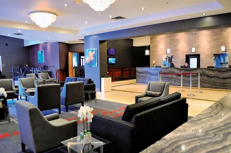 Sandman Hotel Vancouver Downtown 3*,